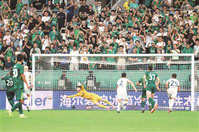 泸深在线 轻取武汉三镇，北京国安卸下“包袱”