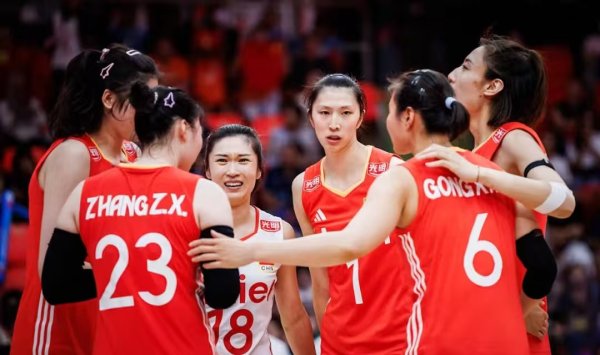 中博证券 心疼又欣慰！女排姑娘虽止步世锦赛，却用拼劲换来了世界第六